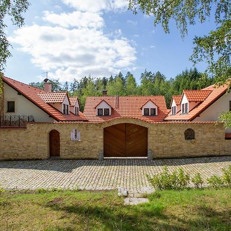 Hajovna Hnevnice Bagian luar foto