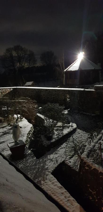 Hajovna Hnevnice Bagian luar foto